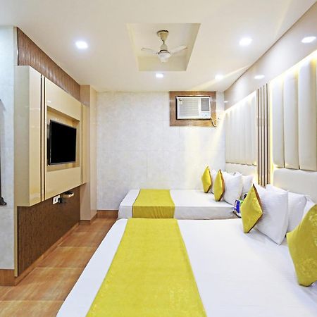 Hotel Preet Palace -5 Mints Walk From Nizamuddin Railway Station Nueva Delhi Exterior foto