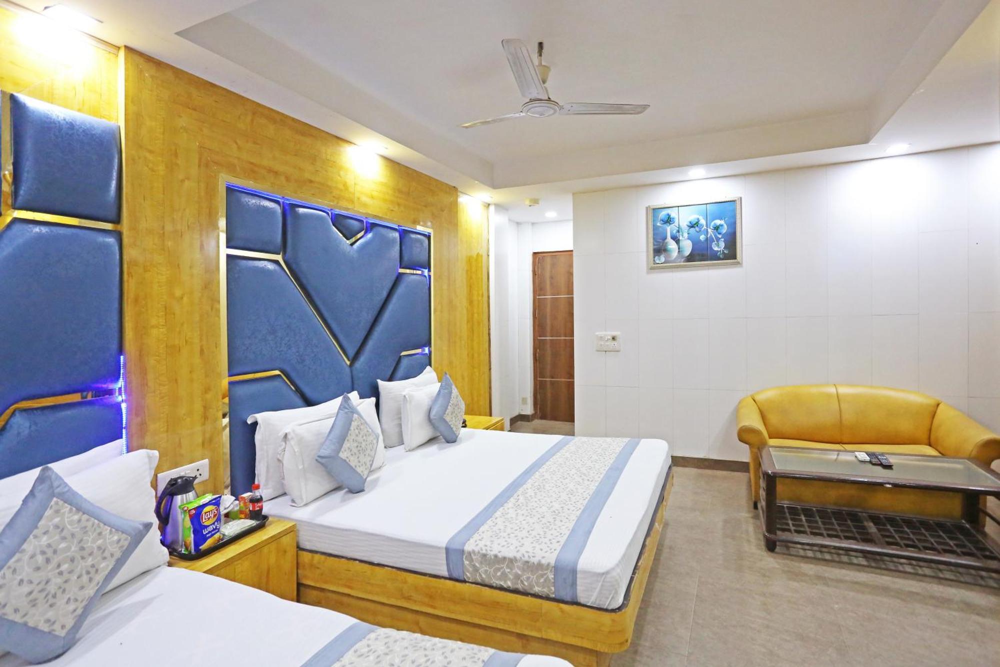 Hotel Preet Palace -5 Mints Walk From Nizamuddin Railway Station Nueva Delhi Exterior foto