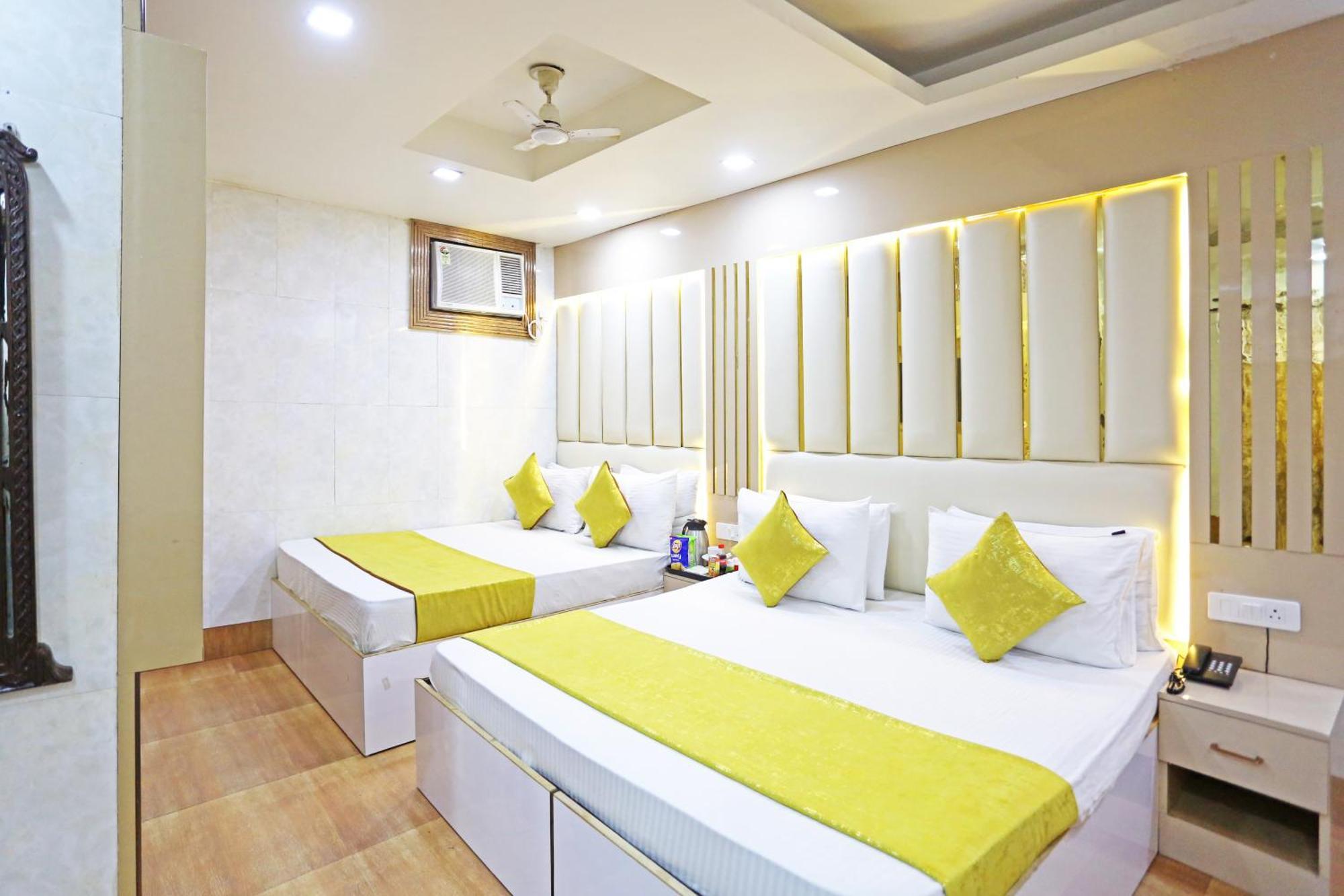 Hotel Preet Palace -5 Mints Walk From Nizamuddin Railway Station Nueva Delhi Exterior foto